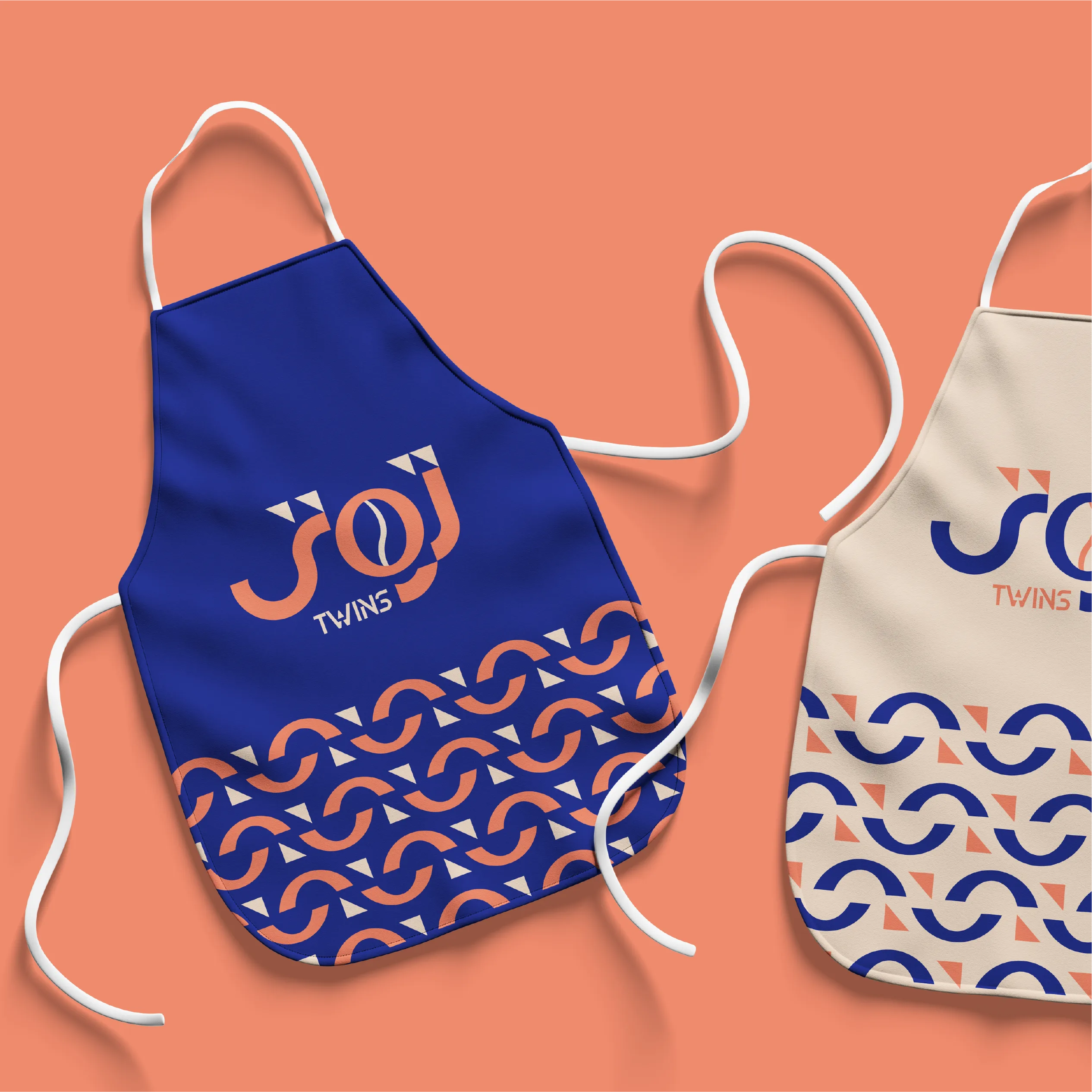 اول صوره والباقي عشوائي